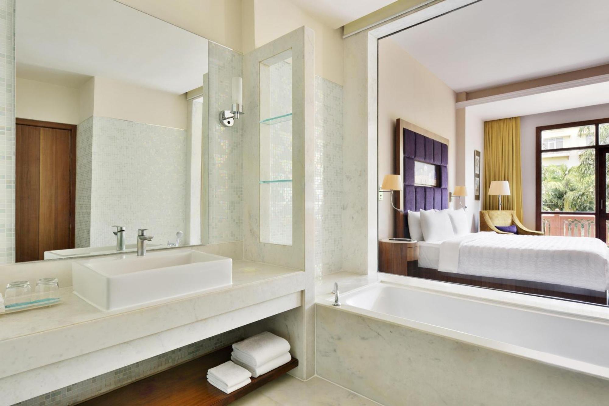 Le Meridien Jaipur Resort & Spa Экстерьер фото