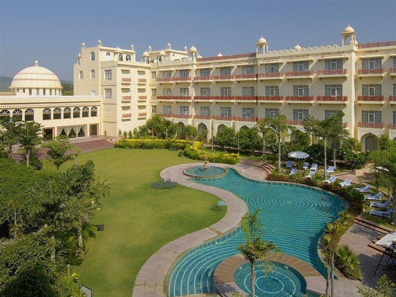Le Meridien Jaipur Resort & Spa Экстерьер фото
