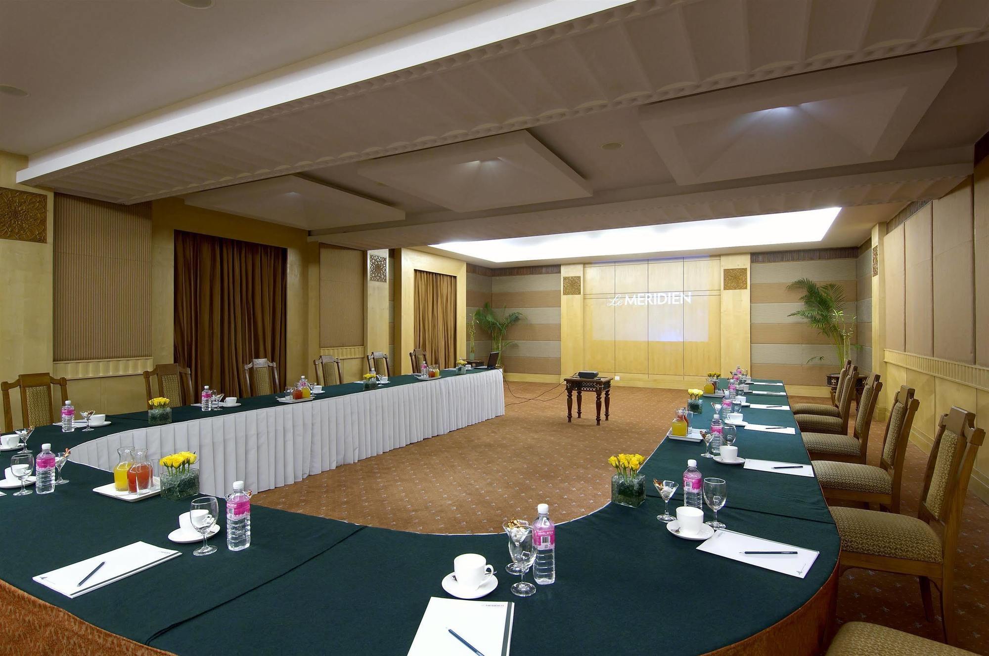 Le Meridien Jaipur Resort & Spa Экстерьер фото