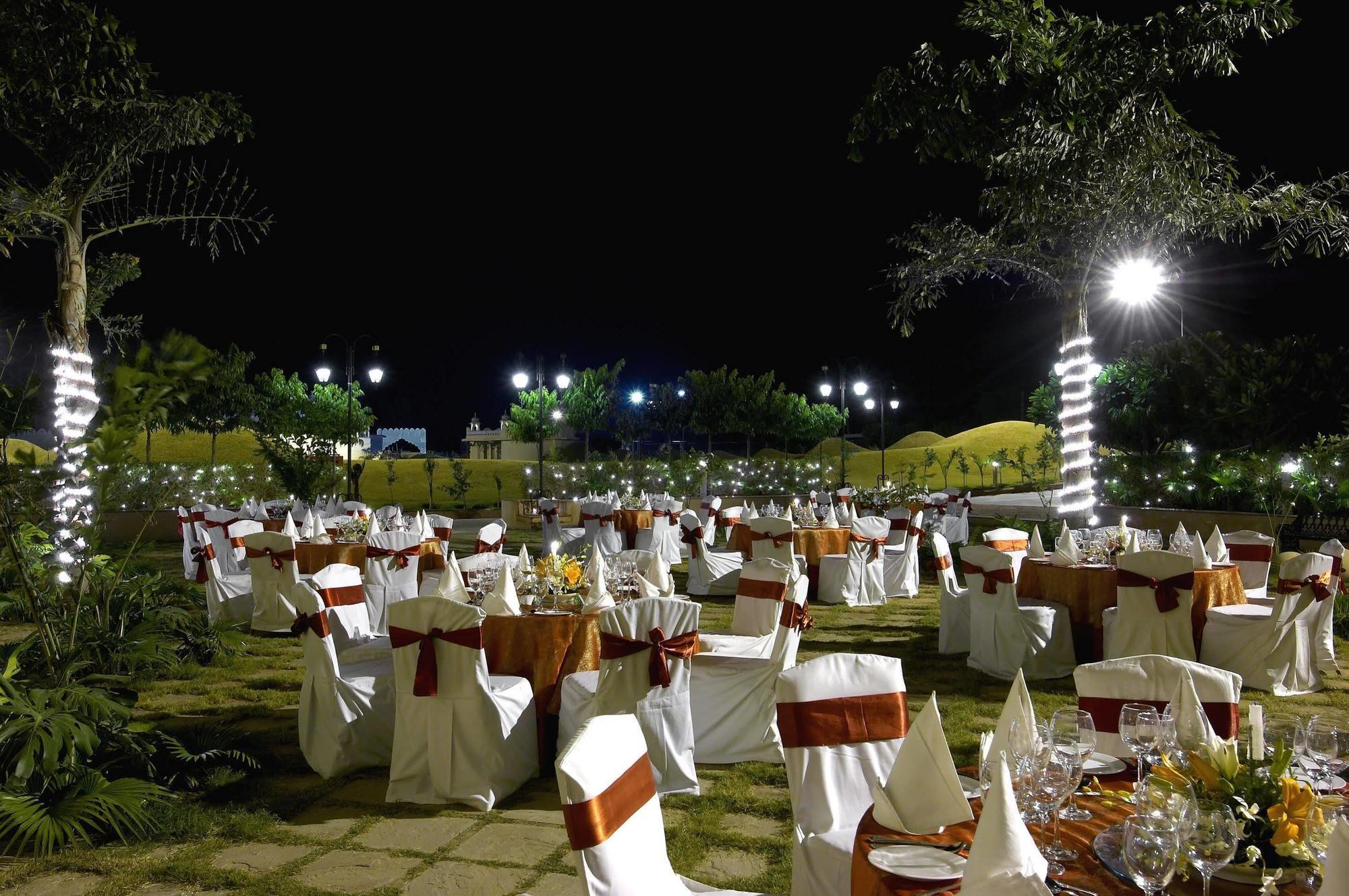 Le Meridien Jaipur Resort & Spa Экстерьер фото